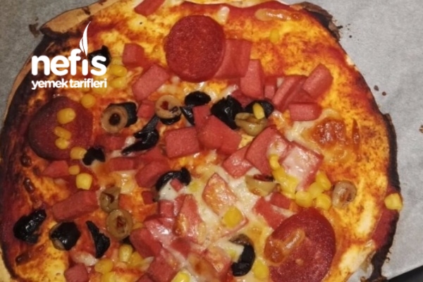 Dominos Pizza Tadında Kolay Pizza Nefis Yemek Tarifleri