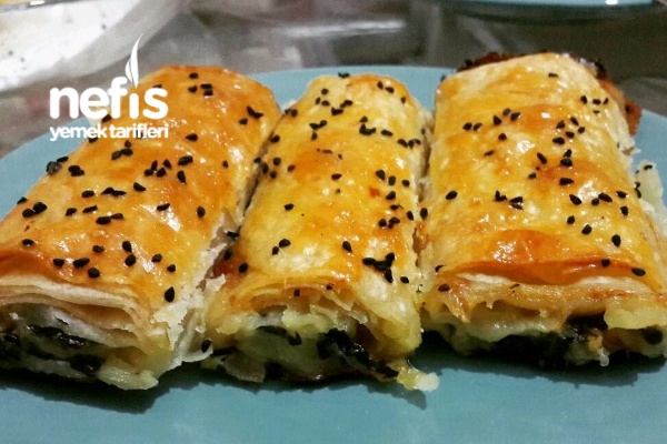Hazır Yufkadan Ispanaklı Peynirli Börek Nefis Yemek Tarifleri
