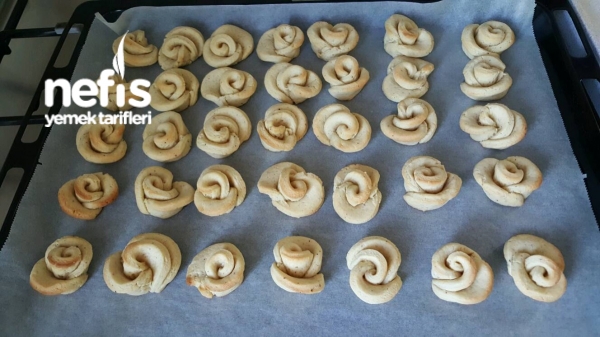 Meyve Soslu Gül Kurabiyeler Nefis Yemek Tarifleri