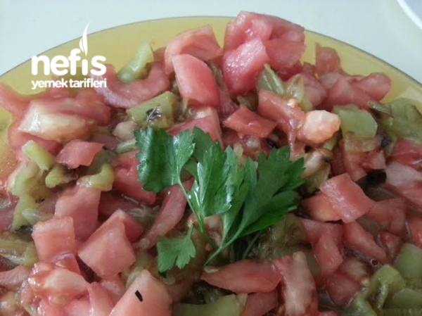 Köz Biber & Domates Salatası
