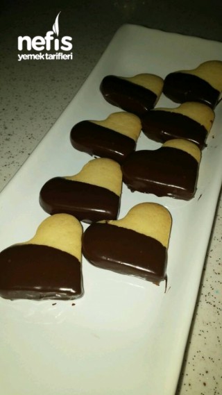 Çikolatali Kalp Kurabiye (biskuvi Tadinda)
