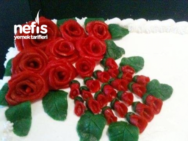Kırmızı Güller Pastası 2