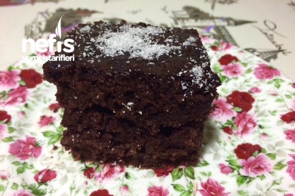Az Malzemeli Brownie Nefis Yemek Tarifleri