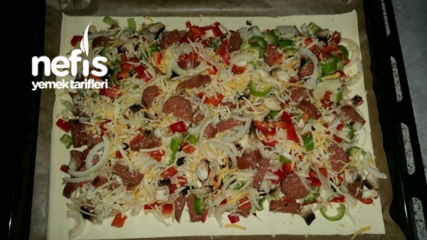 Milföy Hamurdan Pizza Nefis Yemek Tarifleri