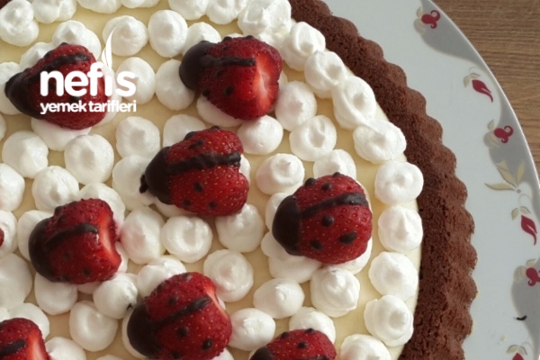 Çilekli Tart Pasta Nefis Yemek Tarifleri