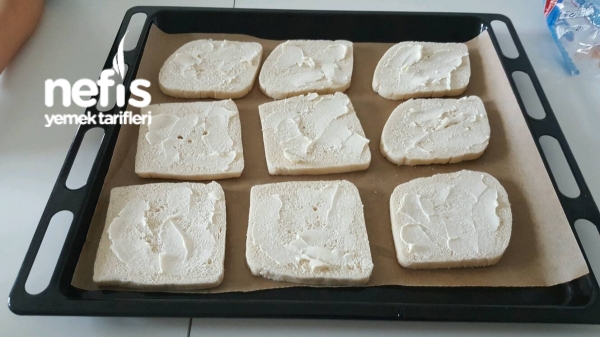 Peynirli Tost Ekmekleri