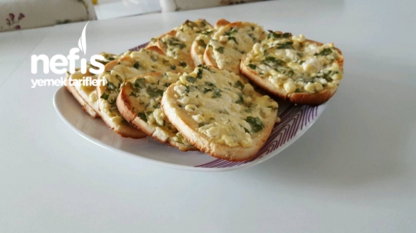 Peynirli Tost Ekmekleri