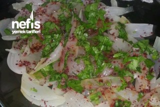 Pişmiş Soğan Salatası Tarifi