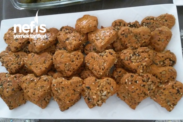 Tuzlu Salçalı Kurabiye Nefis Yemek Tarifleri