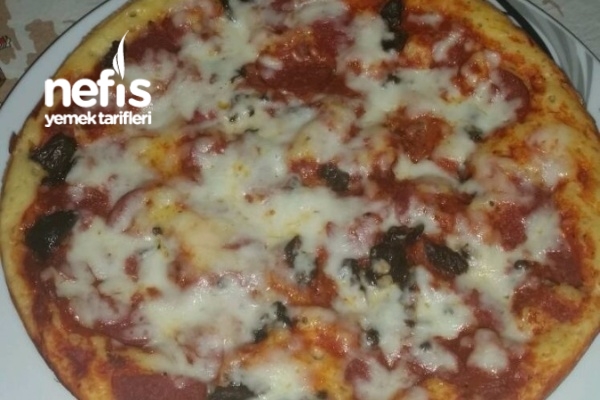 İtalyan Usulü Kolay Tava Pizzası Nefis Yemek Tarifleri
