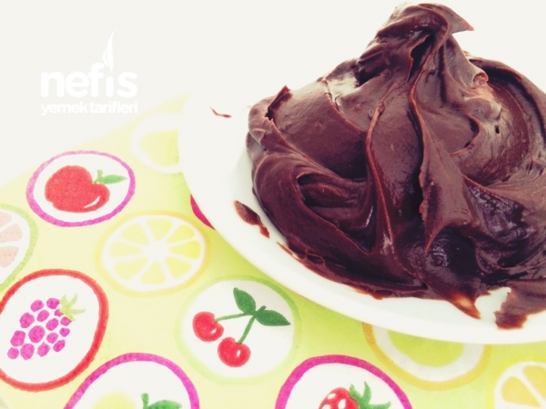 Kıvamlı Çikolatalı Pasta Kreması Nefis Yemek Tarifleri