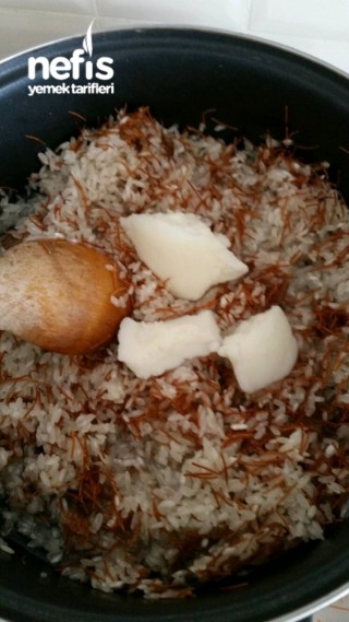 Tereyağlı Şehriyeli Pirinç Pilavı