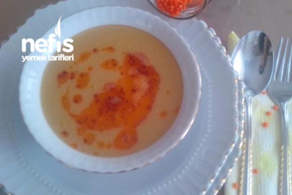 Lokanta Usulü Kırmızı Mercimek Çorbası