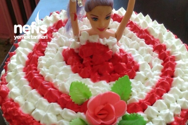 Barbieli Yaş Pasta Tarifi Nefis Yemek Tarifleri