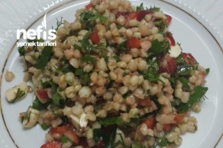 Çilekli Buğday Salatası Tarifi