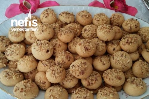 Pratik Ağızda Dağılan Kurabiye (Az Malzemeli) Nefis Yemek Tarifleri