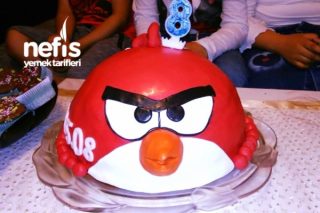 Angry Birds Pastası Kızgın Kuşlar Pastası Tarifi