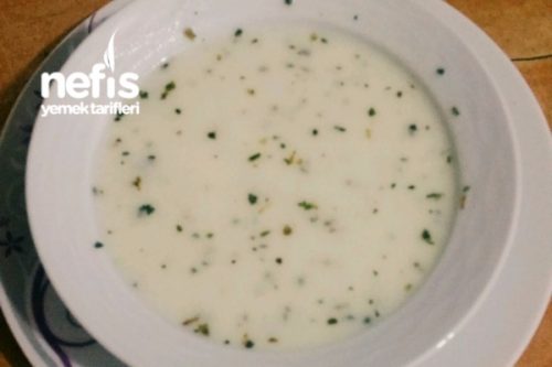 Nefis Yoğurt Çorbası (Kesinlikle Deneyin) Tarifi