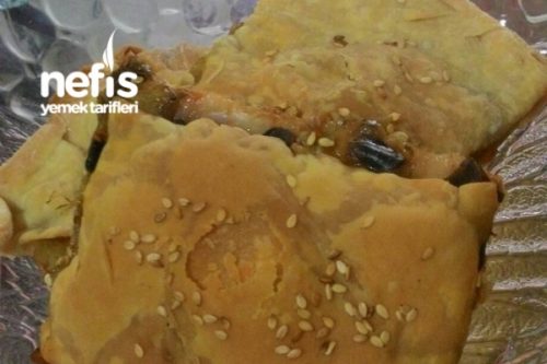 PATLICANLI ARNAVUT BÖREĞİ PATLICANLI ARNAVUT BÖREĞİ