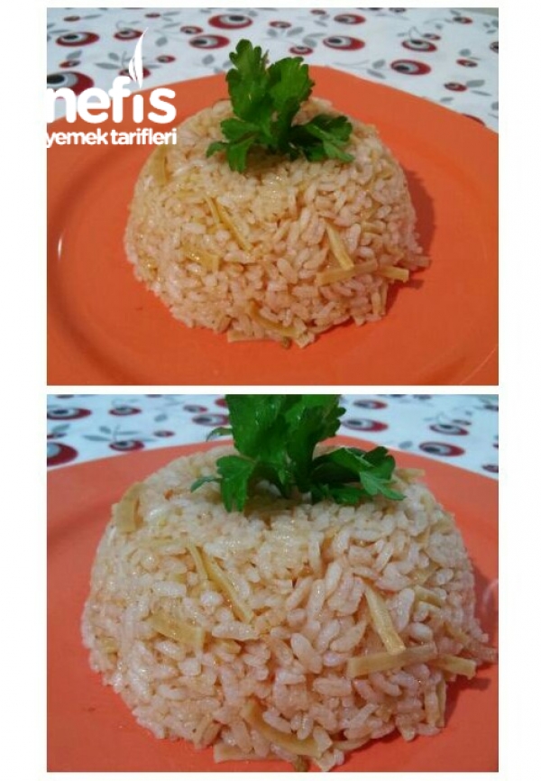 Bol Domatesli Erişteli Pirinç Pilavı