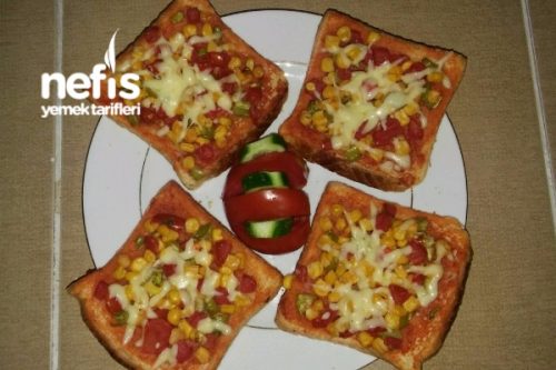 Tost Ekmeğinde Pizza Zeynep Bingöl Nefis Yemek Tarifleri