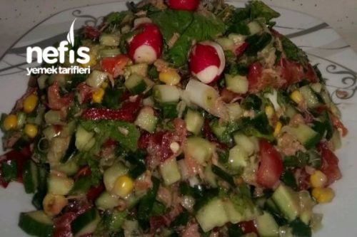 Ton Balıklı Yeşil Salata Tarifi