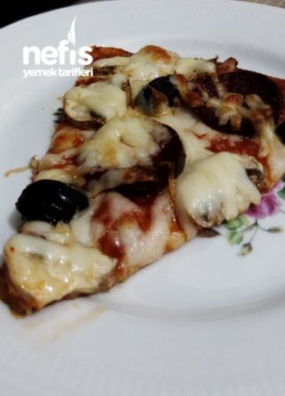 Lavaş Ekmeğinde Pratik Pizza