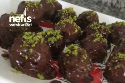 Çikolatalı Un Helvası Topları(Arda’nın Mutfağından) Tarifi