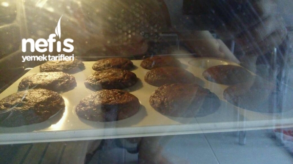 Kakaolu Sürpriz Dolgulu Muffin Kek