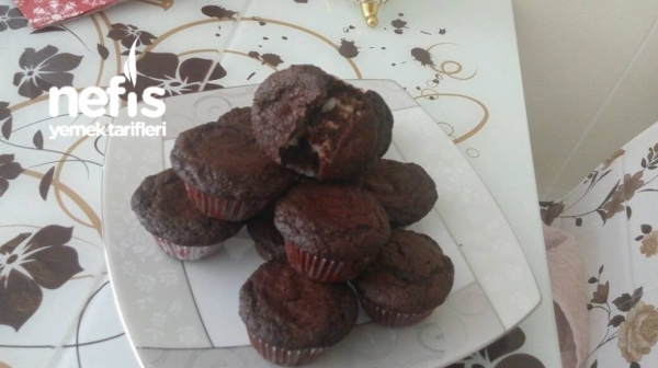 Kakaolu Sürpriz Dolgulu Muffin Kek