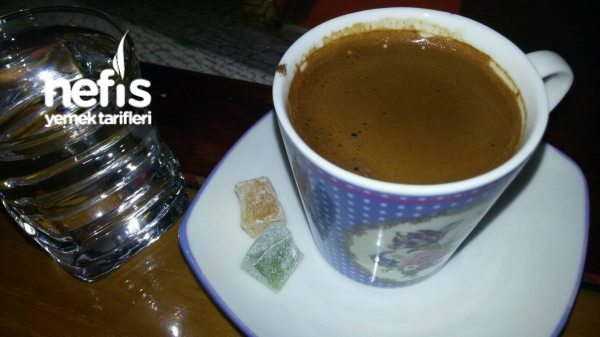 Orta Şekerli Türk Kahvesi Tarif Nefis Yemek Tarifleri
