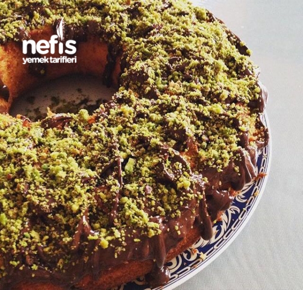 Meyve Parçacıklı Çikolata Soslu Kek Nefis Yemek Tarifleri