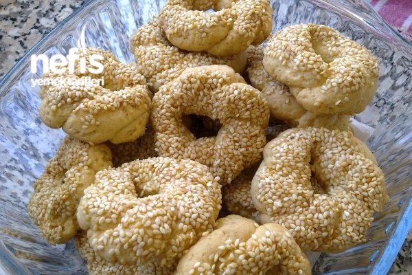 Örgülü Tuzlu Simit Kurabiyeler Nefis Yemek Tarifleri