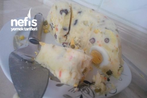 Kek Kalıbında Yumurtalı Patates Salatası Tarifi