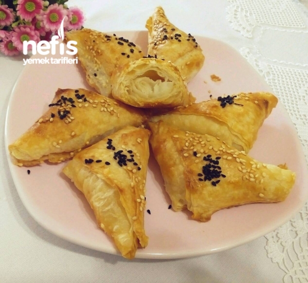 Peynirli Çıtır Üçgen Börek