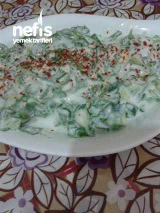 Semiz Otu Salatası ( Cacığı)