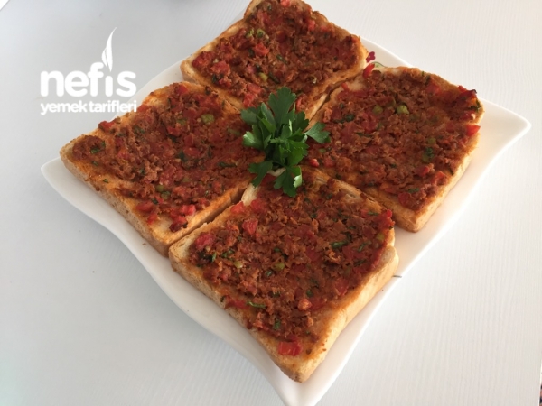 Fırında Kıymalı Ekmek Dilimleri(lahmacun tadında)