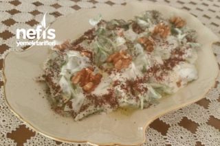 Süzme Yoğurtlu Semizotu Salatası Tarifi