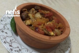 Güveçte Mantarlı Patlıcan Musakka Tarifi