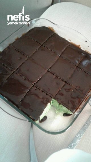 Çikolatalı Yeşil Kek