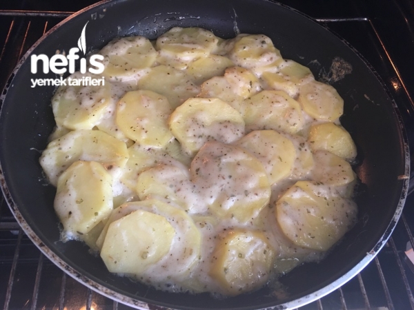 Fırında Nefis Kremalı Patates (çok Pratik,çok Lezzetli)