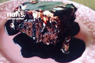 Krem Şantili Çikolatalı Islak Kek Tarifi