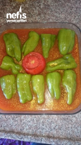Πιπεριές γεμιστές (στο φούρνο)