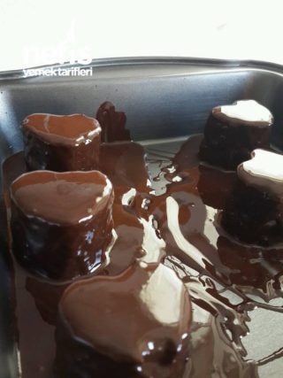 Çikolatalı Minik Kalpler