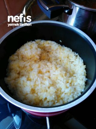 Bulgurlu Pirinç Pilavı (birde Böyle Deneyin)