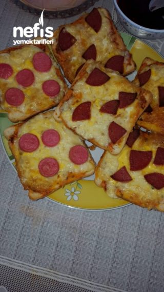 Tost Ekmeğiyle Lezzetli Pizzalar