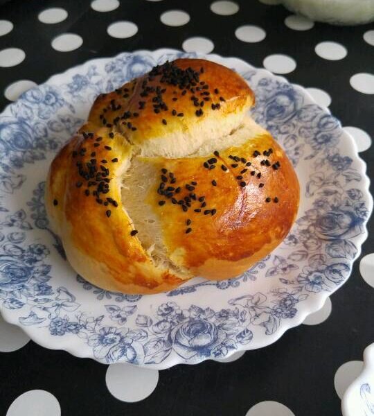 Mahlepli Pastane Açması - Nefis Yemek Tarifleri