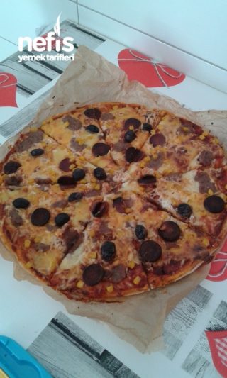 Ev Yapimi İtalyan Pizza