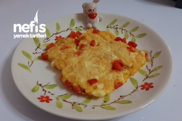 Kırmızı Biberli Omlet ( 8 Ay Ve Üzeri )