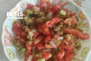 Patlıcanlı Çoban Salatası Tarifi